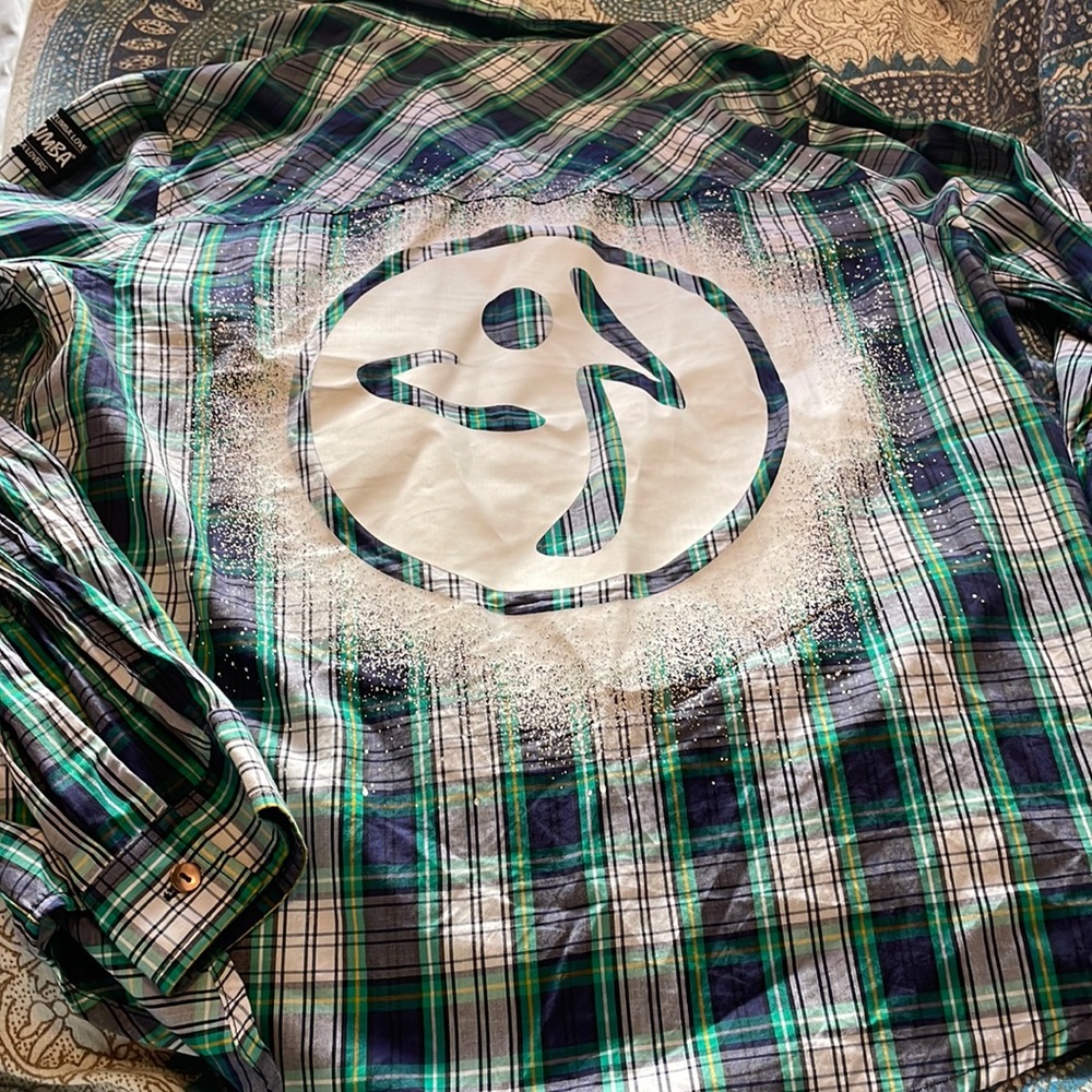 Zumba Green and Blue Button Down M